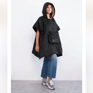 Beis Packable Poncho LIMITED EDITION